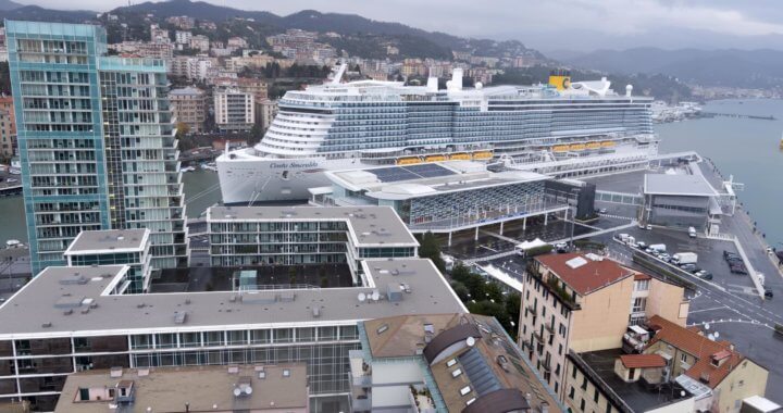 Le Costa Smeralda débute sa première croisière, sans Marseille