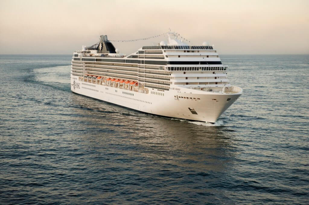 Le MSC Poesia qui effectuera la croisière Tour du Monde 2021 - © MSC Croisières